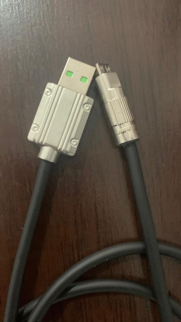 CABO DE FERRO EMBORRACHADO PARA CELULAR 1 METRO V8 E IPHONE - Imagem 2