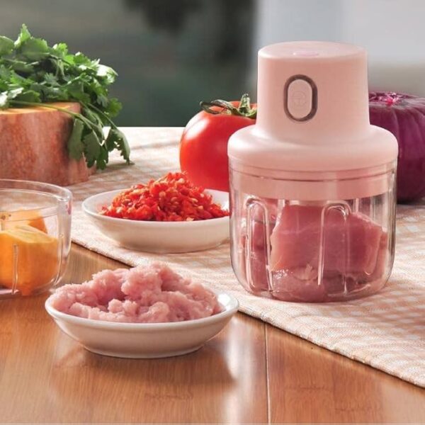 Mini Triturador Elétrico Portátil de Alimentos - Processador Compacto 250ml - Cortador Eficiente para Cozinha - Imagem 4